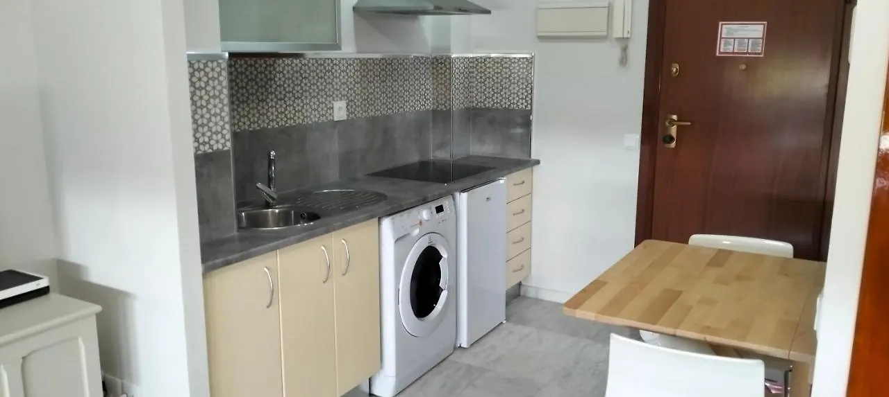 Estudio Fibes-Lux Sevilla 0*,  España
