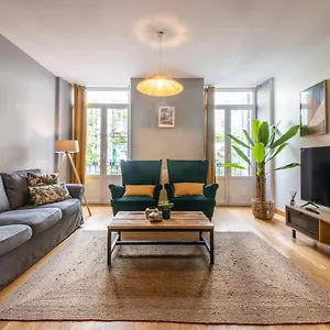 https://legazpi-apartamento-amplio-moderno-y-centrico.sansebastianhotels.net